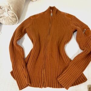 Vintage great condition Ruff Hewn Women's Warm Brown Ribbed Turtleneck Sweater